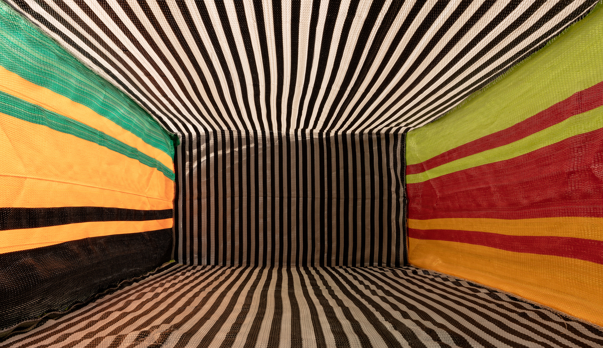 Goods, 2020
110 x 190 cm
Pigment print on museum paper
